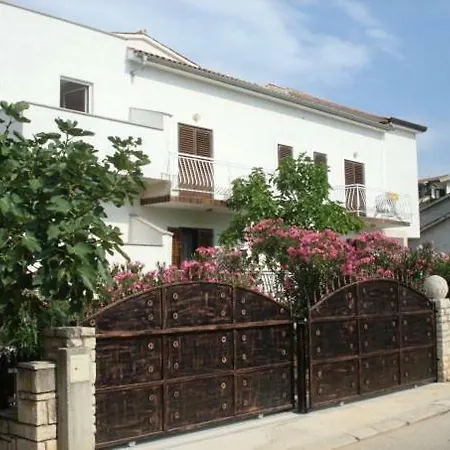 Arthouse Palma Gostinjska kuća 3*