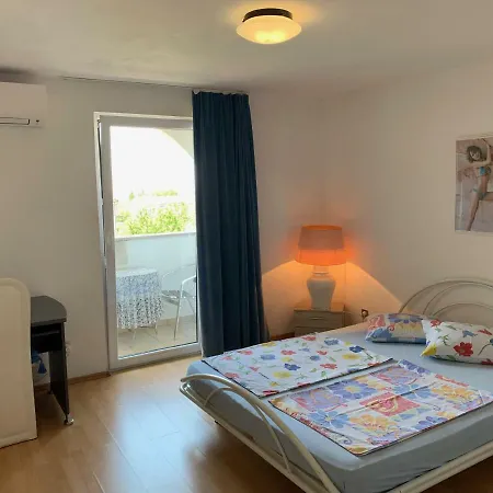게스트하우스 Arthouse Palma 3*